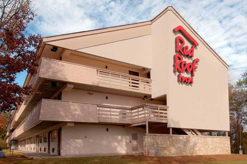 Red Roof Inn Plus+ Atlanta - Buckhead Exterior photo